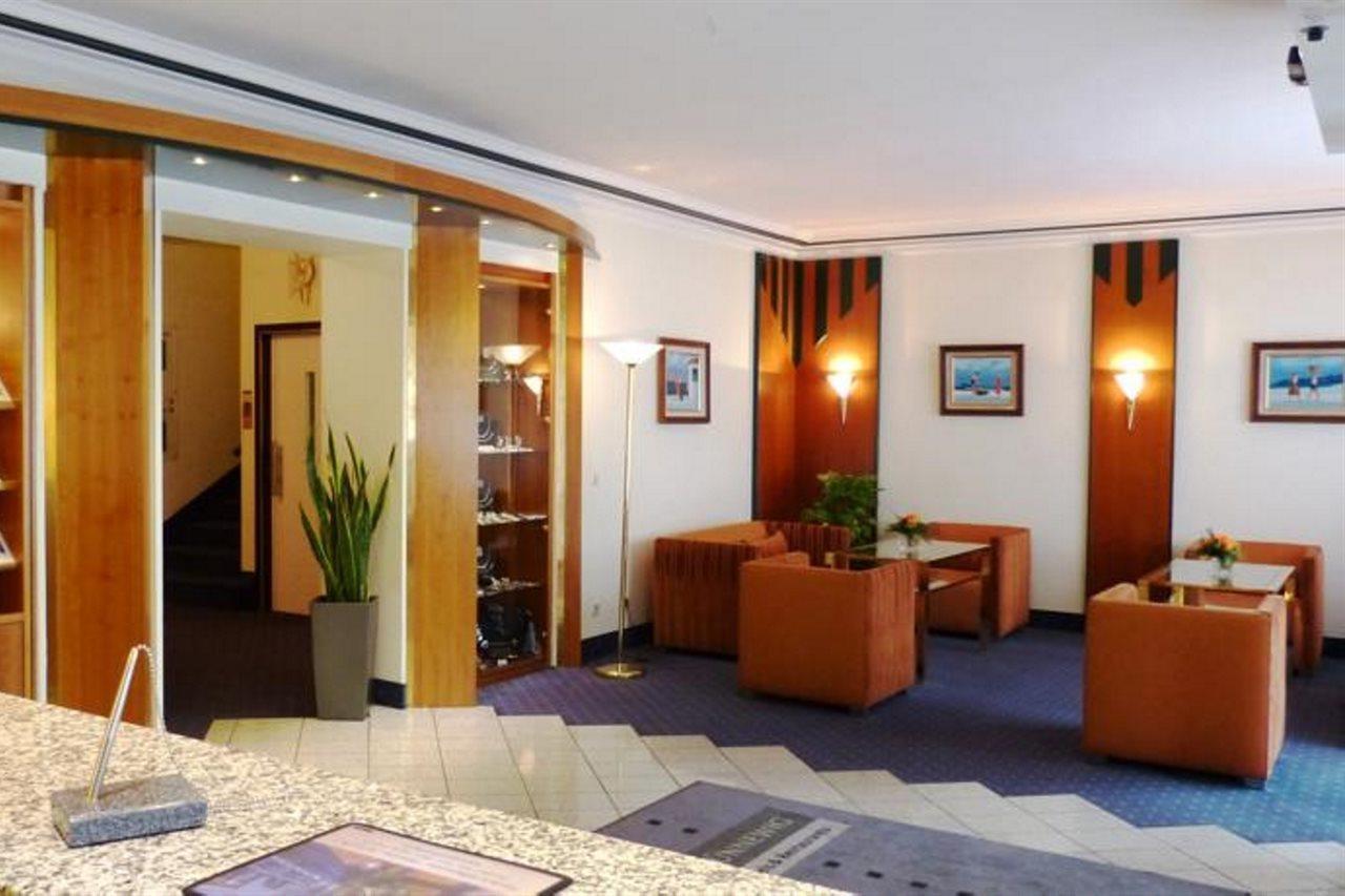Trip Inn Hotel Esplanade, Duesseldorf Exterior photo